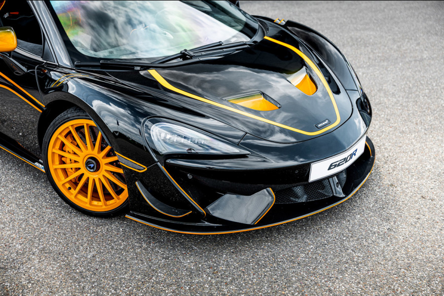 McLaren 620R 3.8 V8 / 1 of 225 / MSO R Pack / Bowers & Wilkins / MSO Defined Carbon Fibre / McLaren Track Telemetry