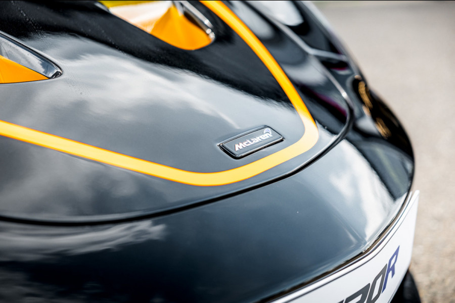 McLaren 620R 3.8 V8 / 1 of 225 / MSO R Pack / Bowers & Wilkins / MSO Defined Carbon Fibre / McLaren Track Telemetry
