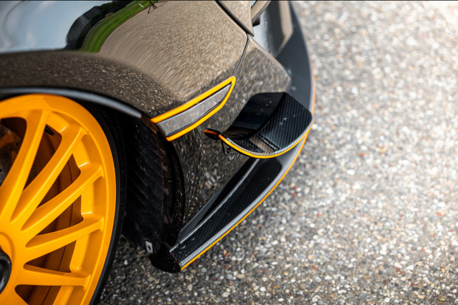 McLaren 620R 3.8 V8 / 1 of 225 / MSO R Pack / Bowers & Wilkins / MSO Defined Carbon Fibre / McLaren Track Telemetry