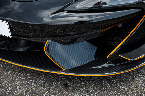 McLaren 620R 3.8 V8 / 1 of 225 / MSO R Pack / Bowers & Wilkins / MSO Defined Carbon Fibre / McLaren Track Telemetry