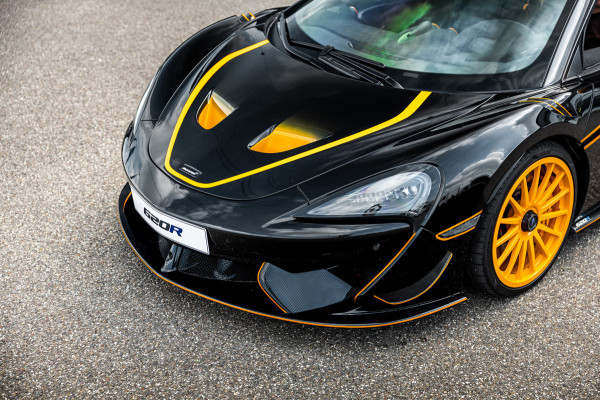 McLaren 620R 3.8 V8 / 1 of 225 / MSO R Pack / Bowers & Wilkins / MSO Defined Carbon Fibre / McLaren Track Telemetry