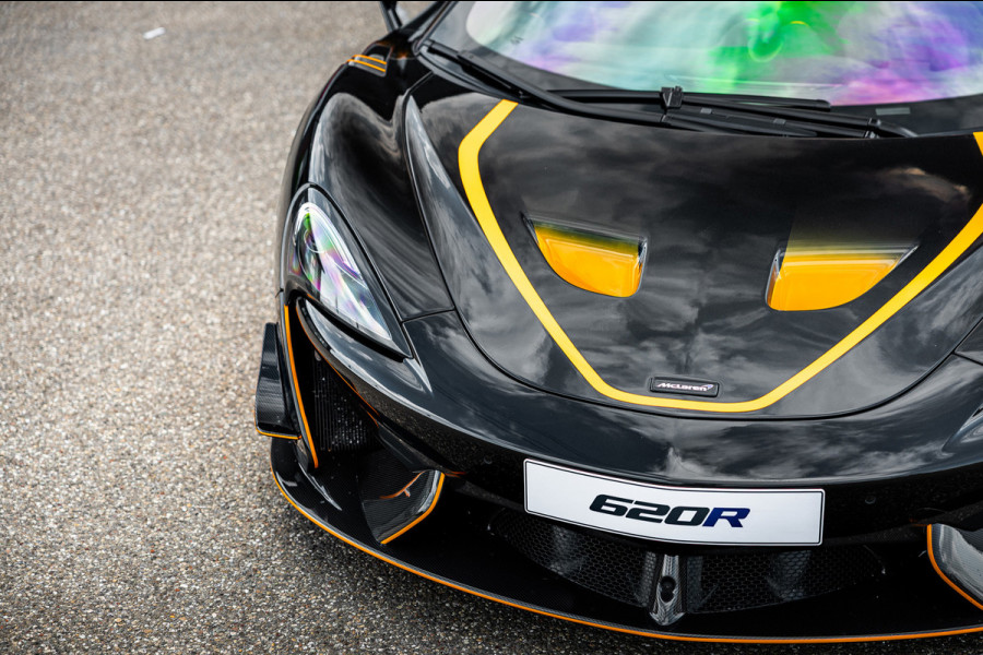 McLaren 620R 3.8 V8 / 1 of 225 / MSO R Pack / Bowers & Wilkins / MSO Defined Carbon Fibre / McLaren Track Telemetry