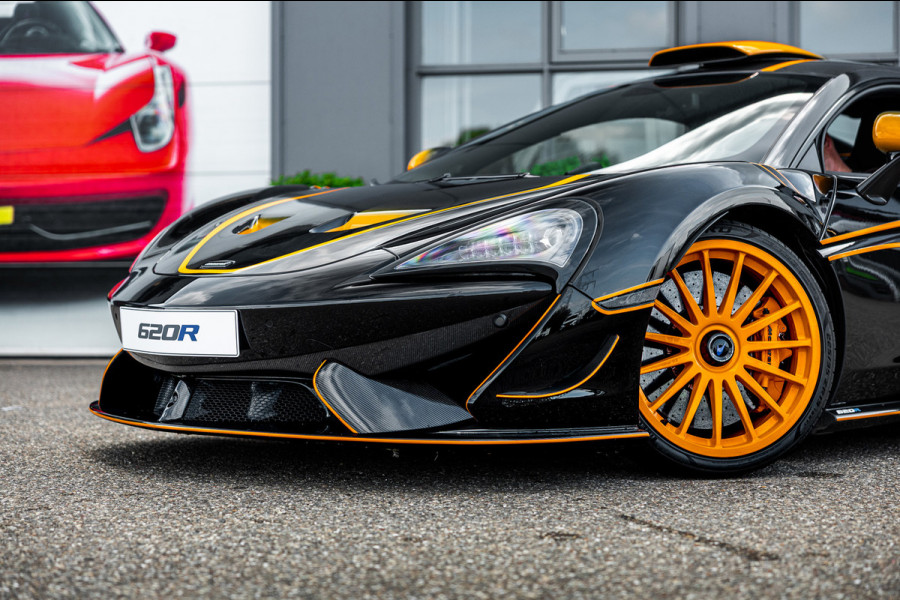 McLaren 620R 3.8 V8 / 1 of 225 / MSO R Pack / Bowers & Wilkins / MSO Defined Carbon Fibre / McLaren Track Telemetry