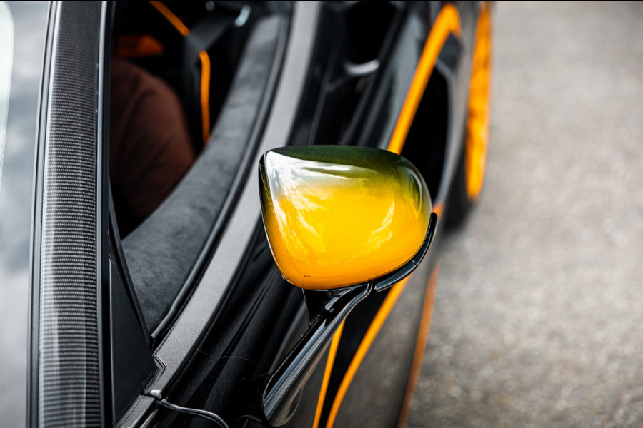 McLaren 620R 3.8 V8 / 1 of 225 / MSO R Pack / Bowers & Wilkins / MSO Defined Carbon Fibre / McLaren Track Telemetry