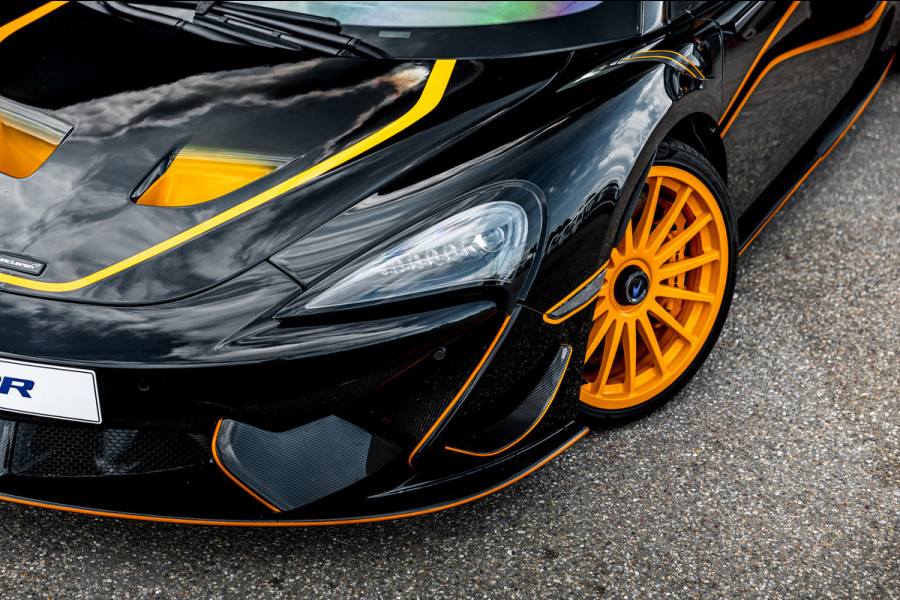 McLaren 620R 3.8 V8 / 1 of 225 / MSO R Pack / Bowers & Wilkins / MSO Defined Carbon Fibre / McLaren Track Telemetry