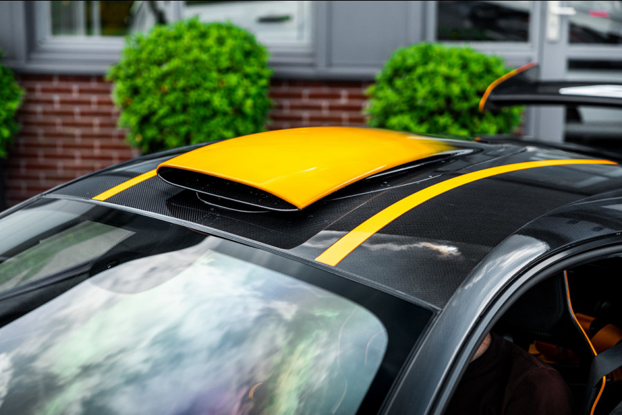 McLaren 620R 3.8 V8 / 1 of 225 / MSO R Pack / Bowers & Wilkins / MSO Defined Carbon Fibre / McLaren Track Telemetry