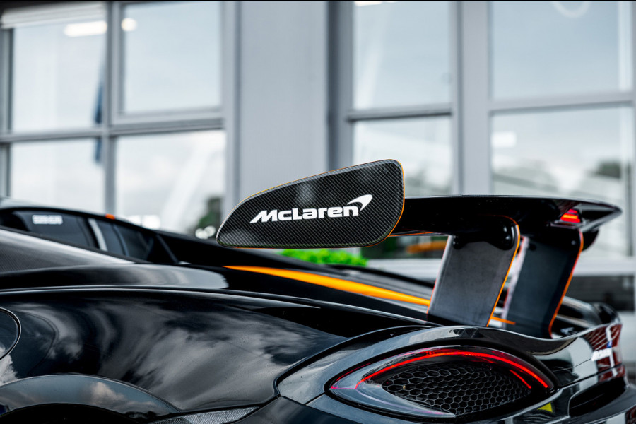McLaren 620R 3.8 V8 / 1 of 225 / MSO R Pack / Bowers & Wilkins / MSO Defined Carbon Fibre / McLaren Track Telemetry