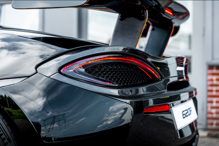 McLaren 620R 3.8 V8 / 1 of 225 / MSO R Pack / Bowers & Wilkins / MSO Defined Carbon Fibre / McLaren Track Telemetry