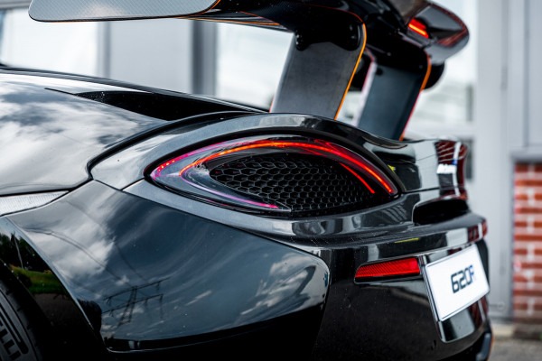 McLaren 620R 3.8 V8 / 1 of 225 / MSO R Pack / Bowers & Wilkins / MSO Defined Carbon Fibre / McLaren Track Telemetry