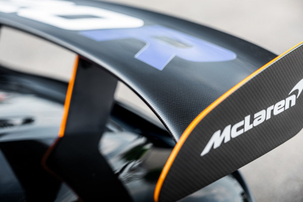 McLaren 620R 3.8 V8 / 1 of 225 / MSO R Pack / Bowers & Wilkins / MSO Defined Carbon Fibre / McLaren Track Telemetry