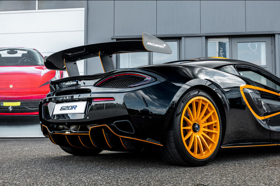 McLaren 620R 3.8 V8 / 1 of 225 / MSO R Pack / Bowers & Wilkins / MSO Defined Carbon Fibre / McLaren Track Telemetry