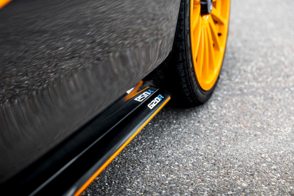 McLaren 620R 3.8 V8 / 1 of 225 / MSO R Pack / Bowers & Wilkins / MSO Defined Carbon Fibre / McLaren Track Telemetry