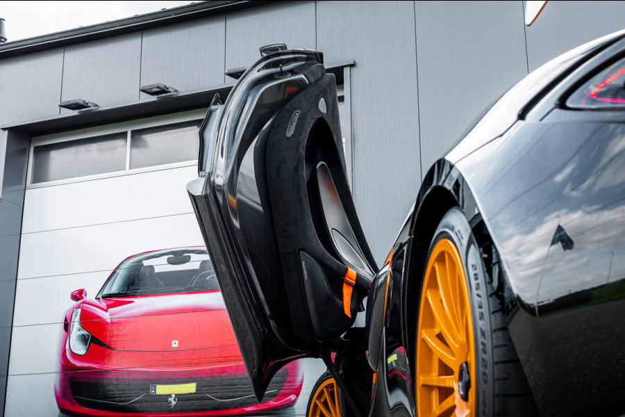 McLaren 620R 3.8 V8 / 1 of 225 / MSO R Pack / Bowers & Wilkins / MSO Defined Carbon Fibre / McLaren Track Telemetry