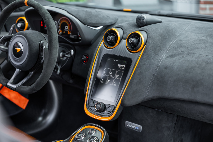 McLaren 620R 3.8 V8 / 1 of 225 / MSO R Pack / Bowers & Wilkins / MSO Defined Carbon Fibre / McLaren Track Telemetry