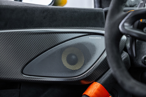 McLaren 620R 3.8 V8 / 1 of 225 / MSO R Pack / Bowers & Wilkins / MSO Defined Carbon Fibre / McLaren Track Telemetry