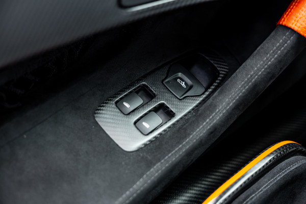 McLaren 620R 3.8 V8 / 1 of 225 / MSO R Pack / Bowers & Wilkins / MSO Defined Carbon Fibre / McLaren Track Telemetry