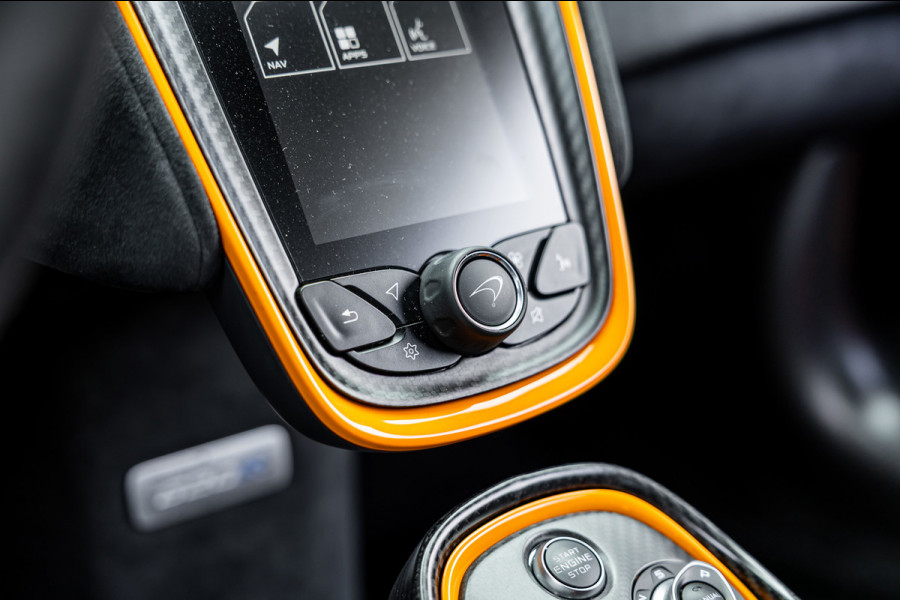 McLaren 620R 3.8 V8 / 1 of 225 / MSO R Pack / Bowers & Wilkins / MSO Defined Carbon Fibre / McLaren Track Telemetry