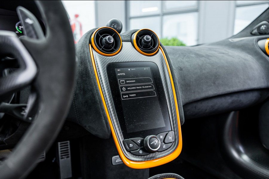 McLaren 620R 3.8 V8 / 1 of 225 / MSO R Pack / Bowers & Wilkins / MSO Defined Carbon Fibre / McLaren Track Telemetry