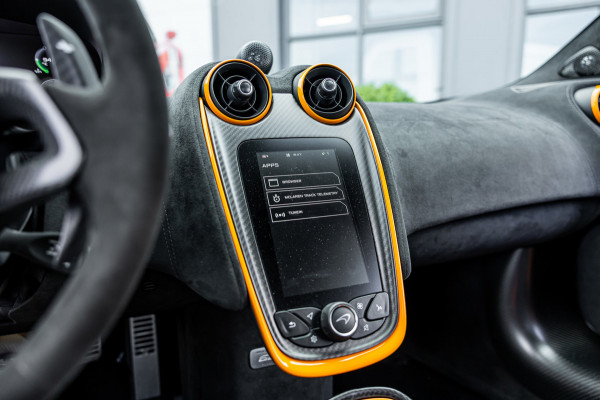 McLaren 620R 3.8 V8 / 1 of 225 / MSO R Pack / Bowers & Wilkins / MSO Defined Carbon Fibre / McLaren Track Telemetry