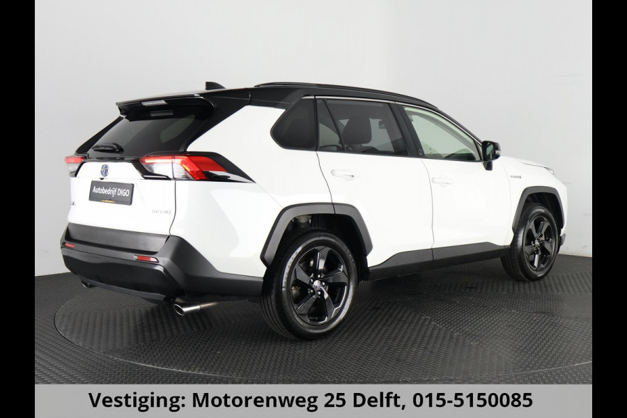Toyota RAV4 2.5 HYBRID 4WD DYNAMIC BI-TONE GARANTIE 05-2031! SLECHTS 39.000 KM! 1650 KG TREKGEWICHT. STUUR & STOELVERWARMING . NAVIGATIE .PDC V & A .