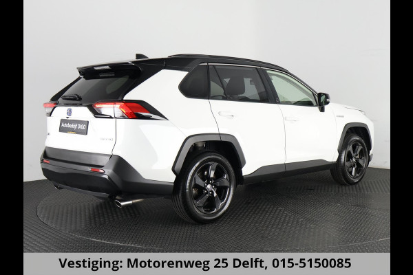 Toyota RAV4 2.5 HYBRID 4WD DYNAMIC BI-TONE GARANTIE 05-2031! SLECHTS 39.000 KM! 1650 KG TREKGEWICHT. STUUR & STOELVERWARMING . NAVIGATIE .PDC V & A .