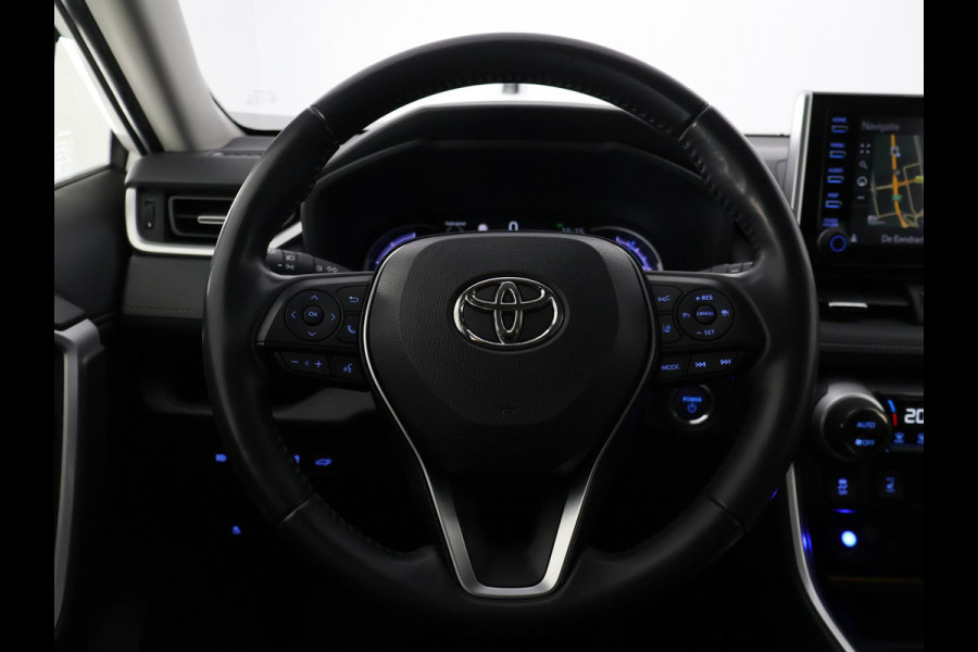 Toyota RAV4 2.5 HYBRID 4WD DYNAMIC BI-TONE GARANTIE 05-2031! SLECHTS 39.000 KM! 1650 KG TREKGEWICHT. STUUR & STOELVERWARMING . NAVIGATIE .PDC V & A .