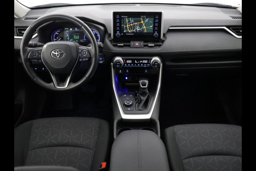 Toyota RAV4 2.5 HYBRID 4WD DYNAMIC BI-TONE GARANTIE 05-2031! SLECHTS 39.000 KM! 1650 KG TREKGEWICHT. STUUR & STOELVERWARMING . NAVIGATIE .PDC V & A .