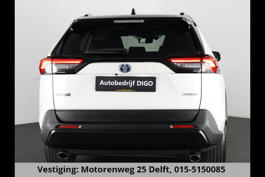 Toyota RAV4 2.5 HYBRID 4WD DYNAMIC BI-TONE GARANTIE 05-2031! SLECHTS 39.000 KM! 1650 KG TREKGEWICHT. STUUR & STOELVERWARMING . NAVIGATIE .PDC V & A .