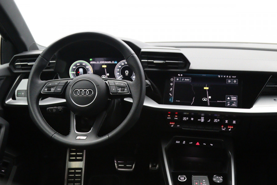 Audi A3 Sportback 45 TFSI e 245 PK S-Line edition Competition PHEV, Adap. Cruise Control, Stoelverwarming