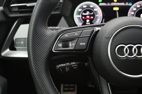 Audi A3 Sportback 45 TFSI e 245 PK S-Line edition Competition PHEV, Adap. Cruise Control, Stoelverwarming