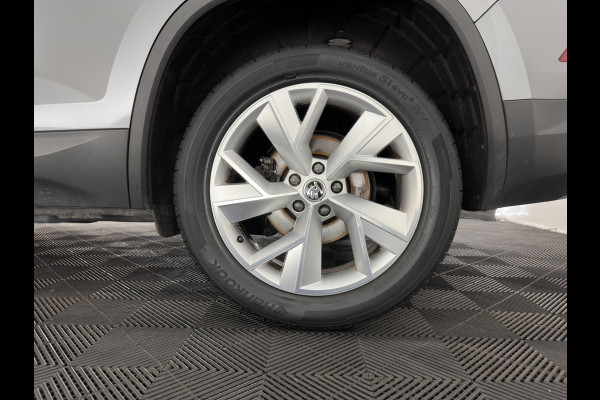Škoda Kodiaq 1.5 TSI Business Edition [7-Pers.] (INCL-BTW) Aut. *LEATHER-FABRIC | FULL-LED | DIGI-COCKPIT | ADAPTIVE-CRUISE | HEATED-SPORTSEATS | CAMERA | KEYLESS | NAVI-FULLMAP | AMBIENTLIGHT | DAB+ | SHIFTPADDLES | ECC | PDC | 19''ALU*