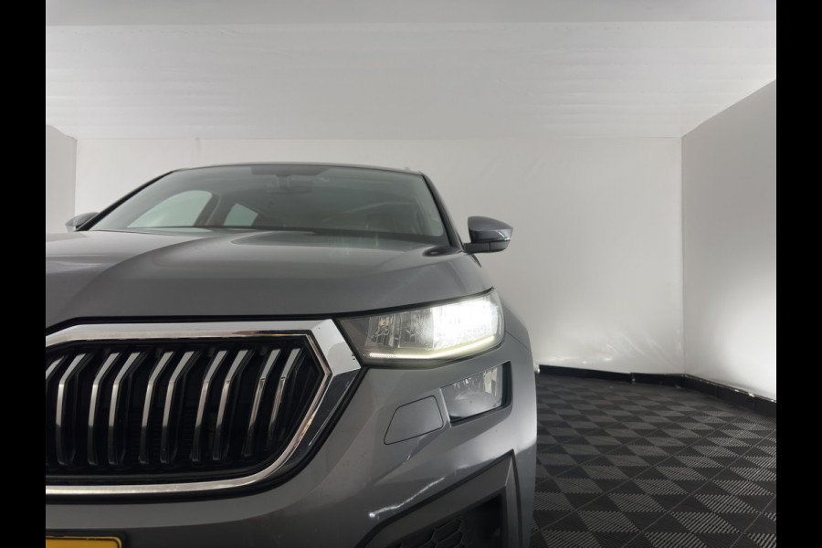 Škoda Kodiaq 1.5 TSI Business Edition [7-Pers.] (INCL-BTW) Aut. *LEATHER-FABRIC | FULL-LED | DIGI-COCKPIT | ADAPTIVE-CRUISE | HEATED-SPORTSEATS | CAMERA | KEYLESS | NAVI-FULLMAP | AMBIENTLIGHT | DAB+ | SHIFTPADDLES | ECC | PDC | 19''ALU*