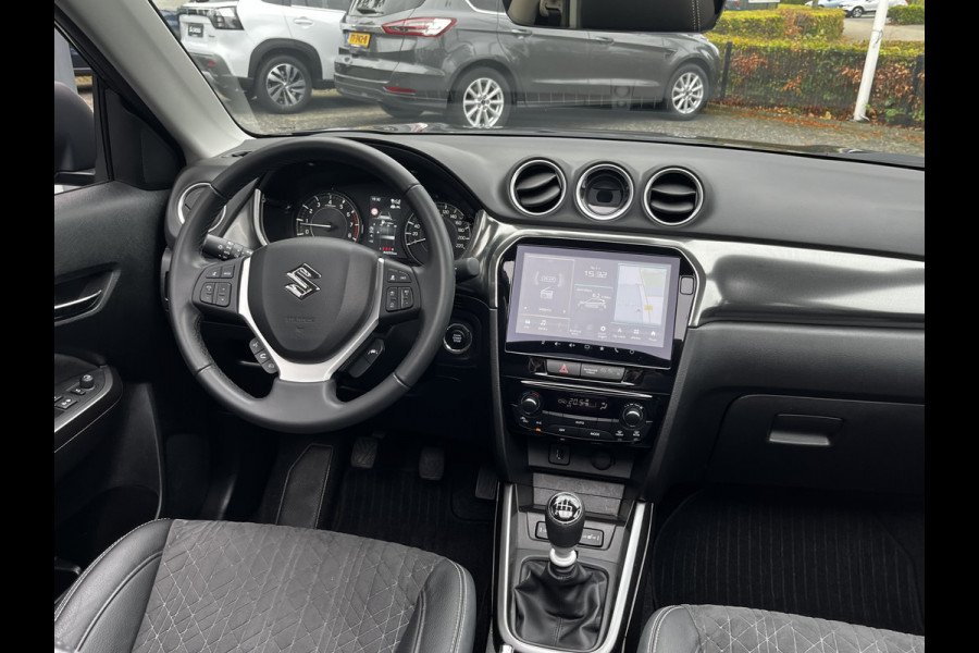 Suzuki Vitara 1.4 Boosterjet Style Smart Hybrid 130pk/95kW 6-bak | Pano | Adapt. Cruise | Dodehoek | Camera | Navi | Carplay | Half leder/suéde | etc. etc.