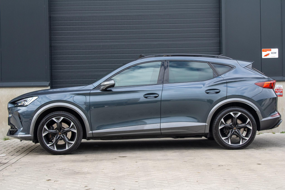 CUPRA Formentor 1.4 e-Hybrid VZ Performance PANO TREKHAAK MEMORY BEATS CAMERA