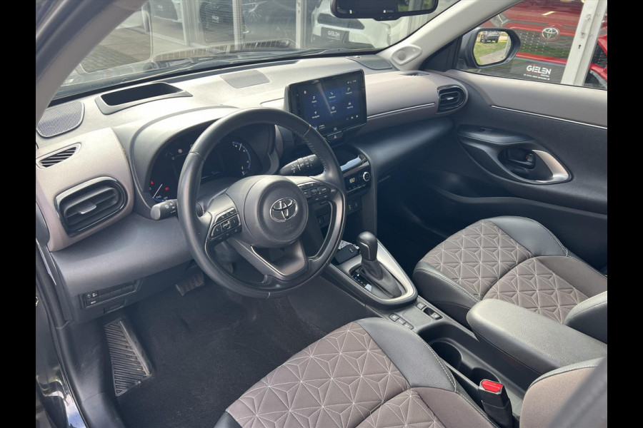 Toyota Yaris Cross 1.5 Hybrid Executive | Trekhaak, Eerste eigenaar, JBL, Head up display, Dodehoekherkenning, Parkeersensoren, Stoelverwarming