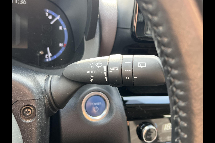 Toyota Yaris Cross 1.5 Hybrid Executive | Trekhaak, Eerste eigenaar, JBL, Head up display, Dodehoekherkenning, Parkeersensoren, Stoelverwarming