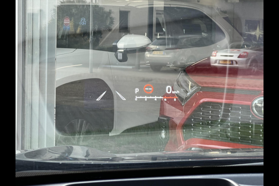 Toyota Yaris Cross 1.5 Hybrid Executive | Trekhaak, Eerste eigenaar, JBL, Head up display, Dodehoekherkenning, Parkeersensoren, Stoelverwarming