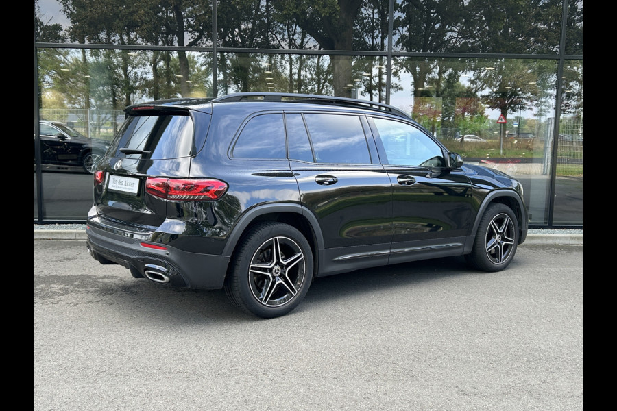 Mercedes-Benz Glb 180 AMG 7-pers. // Trekhaak // Panoramadak // Memory // Keyless // Carplay // MultiBeam LED // Nightpakket // Sfeerverlichting