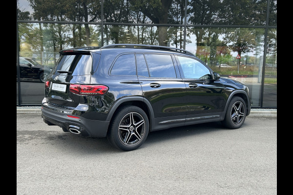 Mercedes-Benz Glb 180 AMG 7-pers. // Trekhaak // Panoramadak // Memory // Keyless // Carplay // MultiBeam LED // Nightpakket // Sfeerverlichting