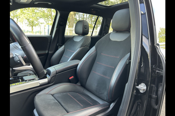 Mercedes-Benz Glb 180 AMG 7-pers. // Trekhaak // Panoramadak // Memory // Keyless // Carplay // MultiBeam LED // Nightpakket // Sfeerverlichting