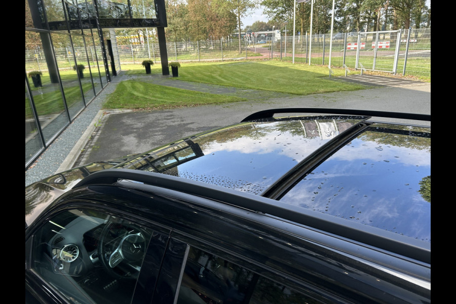 Mercedes-Benz Glb 180 AMG 7-pers. // Trekhaak // Panoramadak // Memory // Keyless // Carplay // MultiBeam LED // Nightpakket // Sfeerverlichting