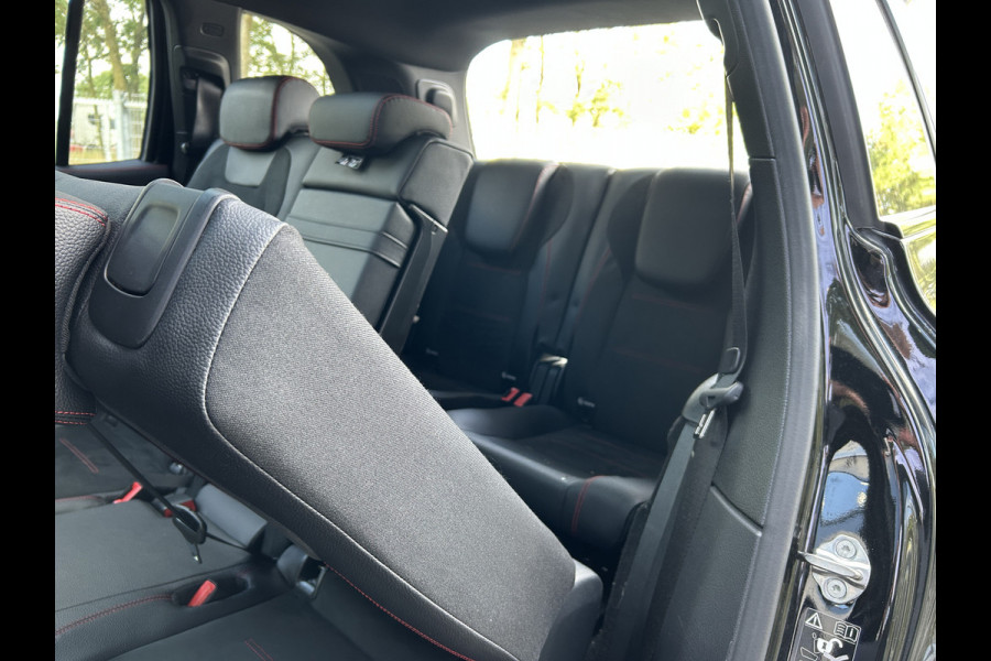 Mercedes-Benz Glb 180 AMG 7-pers. // Trekhaak // Panoramadak // Memory // Keyless // Carplay // MultiBeam LED // Nightpakket // Sfeerverlichting