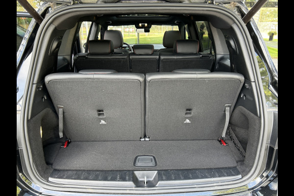 Mercedes-Benz Glb 180 AMG 7-pers. // Trekhaak // Panoramadak // Memory // Keyless // Carplay // MultiBeam LED // Nightpakket // Sfeerverlichting