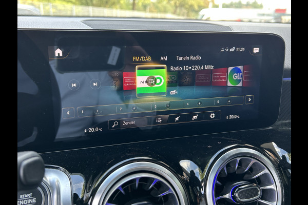 Mercedes-Benz Glb 180 AMG 7-pers. // Trekhaak // Panoramadak // Memory // Keyless // Carplay // MultiBeam LED // Nightpakket // Sfeerverlichting