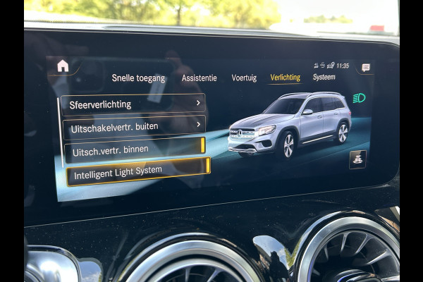 Mercedes-Benz Glb 180 AMG 7-pers. // Trekhaak // Panoramadak // Memory // Keyless // Carplay // MultiBeam LED // Nightpakket // Sfeerverlichting