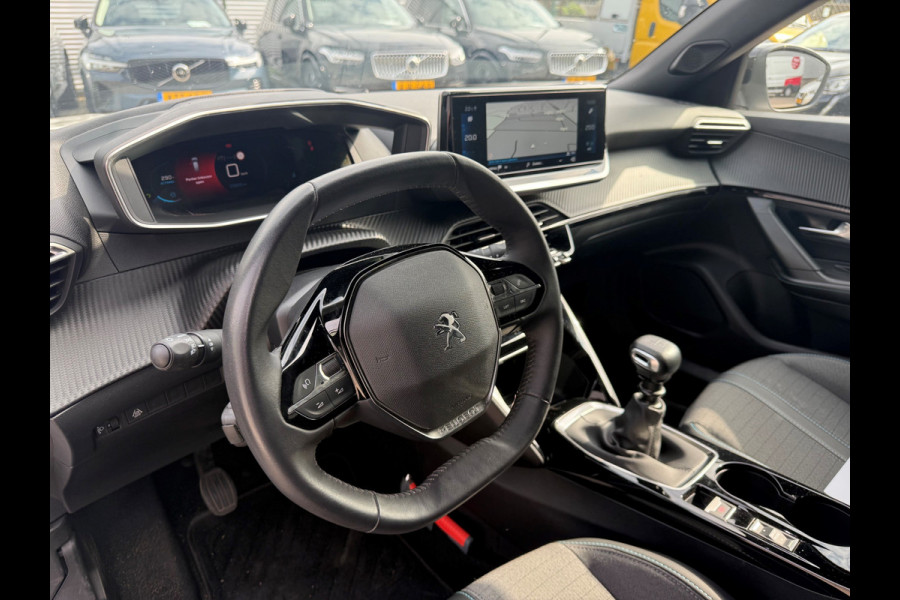 Peugeot 2008 1.2 PureTech 100PK Allure Pack | Adaptieve Cruise | Origin NL | Dealer Onderhouden | Camera