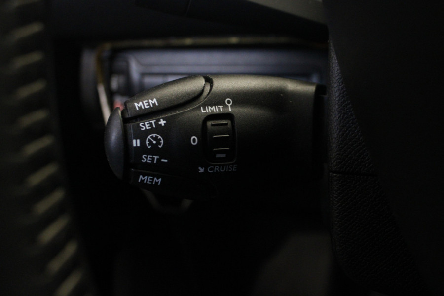 Peugeot 308 1.2 PureTech Blue Lease Premium