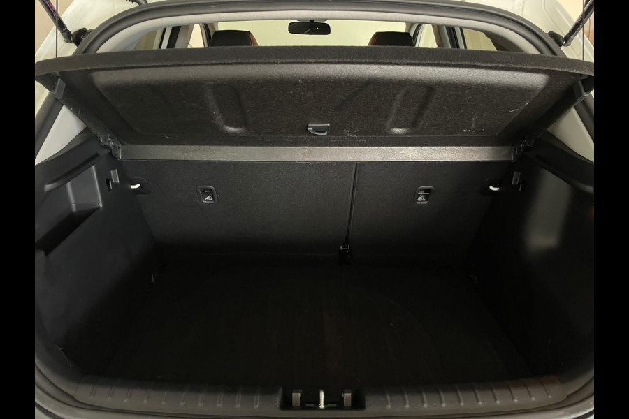 Kia Stonic 1.0 T-GDi Sports Edition AIRCO NAVI CRUISE BLUETOOTH MULTI STUUR CAMERA ELEK RAMEN CENT VERG VELGEN ZEER NETTE AUTO