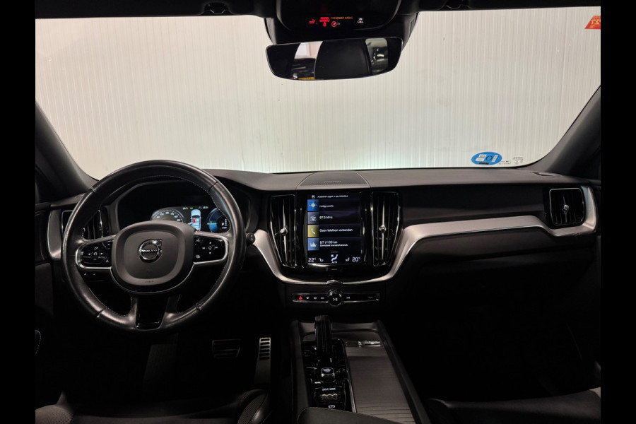 Volvo XC60 2.0 T6 Plug-in hybrid AWD R Design | PANO | BLACK DESIGN | TREKHAAK | H&K