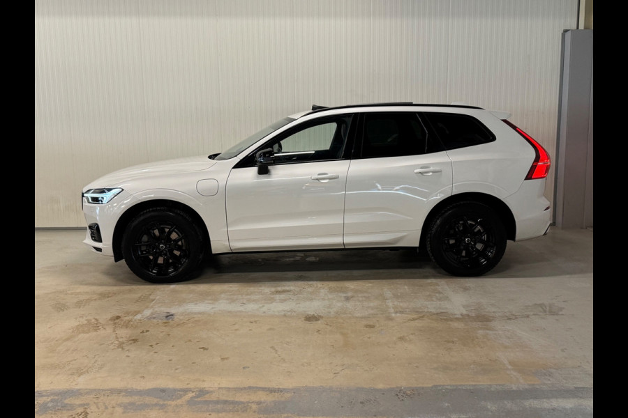 Volvo XC60 2.0 T6 Plug-in hybrid AWD R Design | PANO | BLACK DESIGN | TREKHAAK | H&K